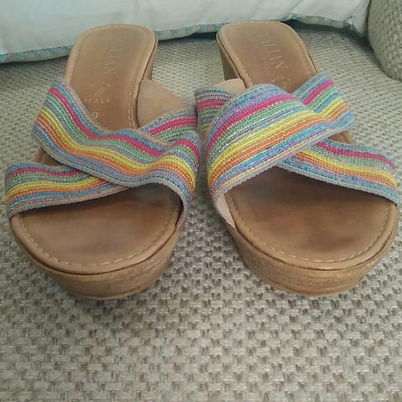 Sandals - Picture 2 of 2